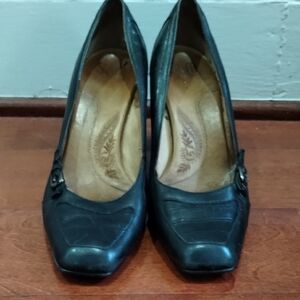 Sofft Black Leather Women's Shoes